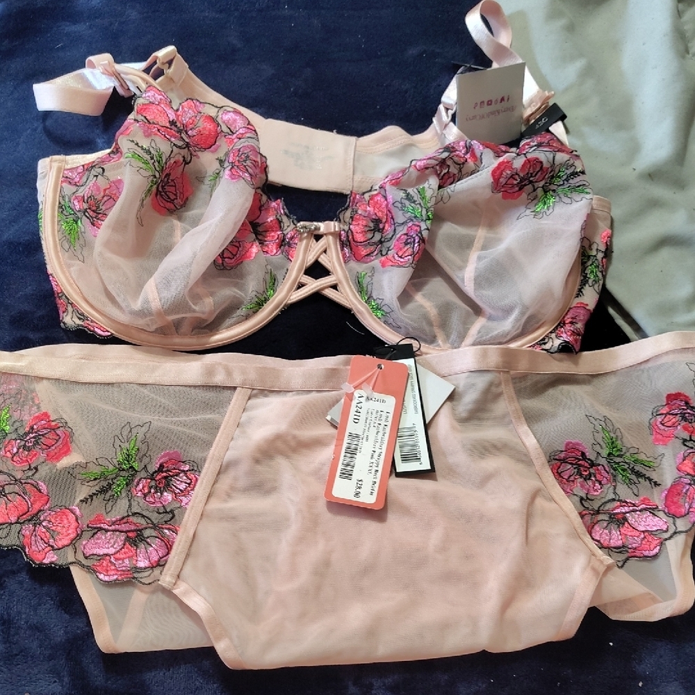 Floral Embroidered Lingerie Set